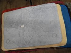 *Bath Mat (as per photograph)