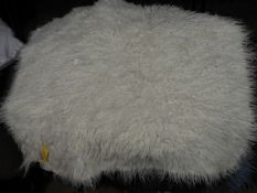 *Bath Mat (as per photograph)