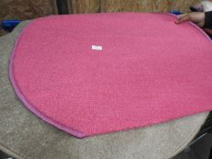 *Circular Rug (as per photograph)