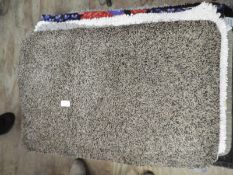 *Bath Mat (as per photograph)