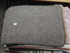 *Bath Mat (as per photograph)