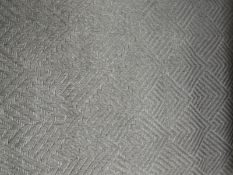 *Grey Herringbone Pattern Rug 120x170cm