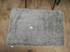 *Bath Mat (as per photograph)