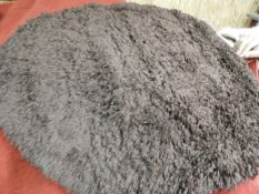 *Circular Rug (as per photograph)