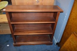 Medium Oak Three Height Bookshelf
