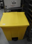 *Rubbermaid Yellow Waste Bin