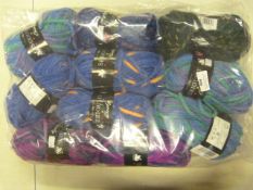 10 Assorted Balls of Wool