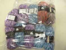 10 Assorted Balls of Wool