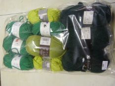 10 Balls of Green Wool