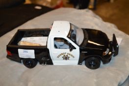 *Maisto 1:18 Scale Diecast Highway Patrol Vehicle