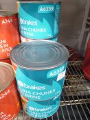 * tuna chunks in brine 1.7kg x 5