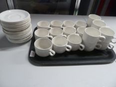 * stacking cups and saucers x approx. 40 items