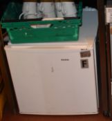 1 x Mini Refrigerator - CL470 - Location: Crawley RH10Please note that this lot will incur a