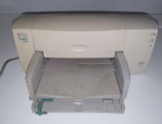 1 x Hewlett Packard DeskJet 720C Printer - CLTBC - Location: Altrincham WA14 - Used in Good Conditio