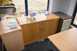 Approx 12 x Various Pieces of Office Furniture - Filing Cabinets, Storage Cabinets and More -