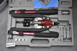 1 x Laser Heavy Duty Riveter With Carry Case and Accessories - Ref 379 - CL501 - Location: