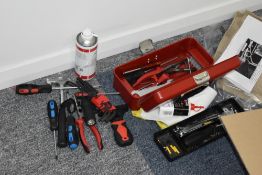 1 x Selection of Hand Tools With Tool Box - CL489 - Location: Putney, London, SW15 Auction details: