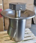 1 x Circulalr Washthrough Hand Wash Station For Upto 6 Persons - Full Stainless Steel Construction