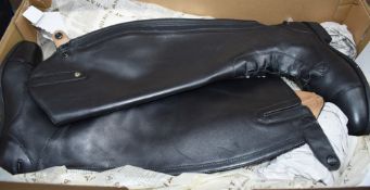 1 x Pair of Ariat Heritage Contour Field Zip Horse Riding Boots - Size 4.5 - Ex Display Boxed