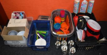 1 x Assorted Job Lot of Cafe Accessories Including Plastic Serving Baskets, Stainless Steel Bowls