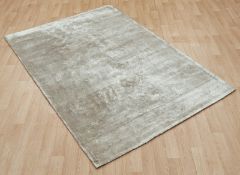 1 x Asiatic 'Dolce' Luxurious Hand-woven Rug In Silver - Handmade in India - 120x180cm - RRP £339.99