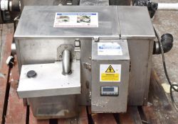 1 x Grease Guardian Automatic Grease Removal Unit - Features A Digital Panel And Stainless Steel Fin