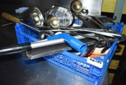1 x Tray of Assorted Cooking Utensils - Ref: RB189 - CL558 - Location: Altrincham WA14