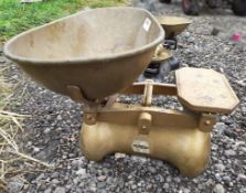 2 x Old Style Weighing Scales - Ref: JB211 - Pre-Owned - NO VAT ON THE HAMMER - CL574 - Location: We