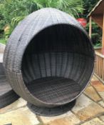 1 x Wicker/rattan Large Egg Shaped Daybed With Large Rounded Cushion Mat - Ref: JB166 - Pre-Owned -