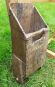 1 x Wall Mounted Wood Storage Basket - Dimensions: Height 30cm x 20cm x height 70cm - Ref: JB241 - P
