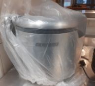 1 x Maestrowave Rice Cooker - CL582 - Location: London EC4V