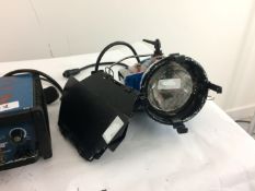 1 x ARRI CINE PAR 200 With Power Pack & Barn Doors / Various filters in Vintage Box