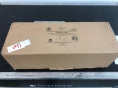 1 x Heavy Duty Twin Pole Floor/Ceiling Mount - (50mm poles) - Ref: 711 - CL581 - Location:
