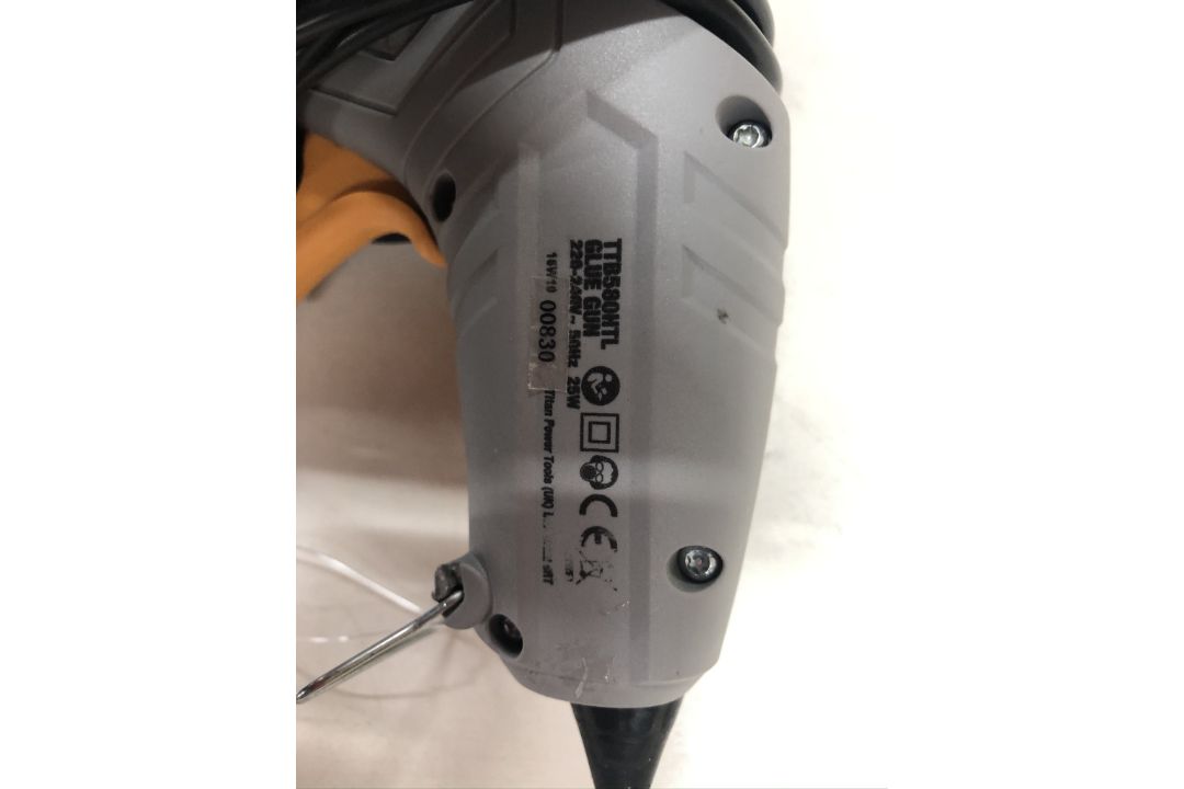 Titan TTB580HTL Hot Glue Gun - Image 2 of 2