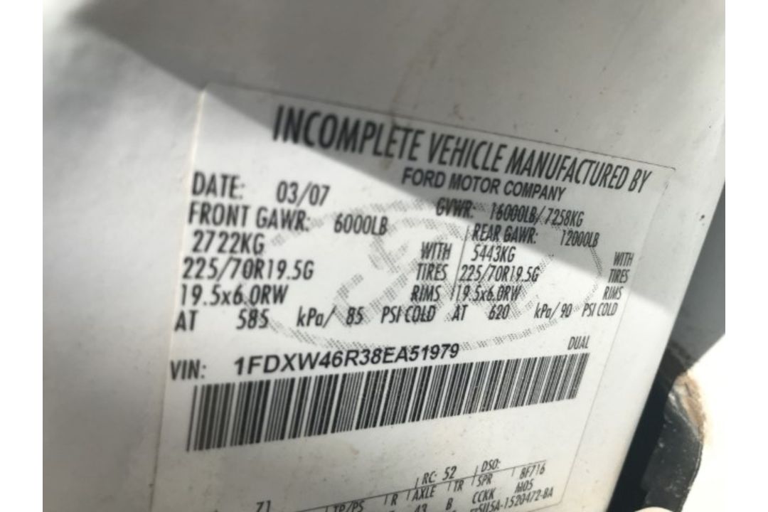 2008 Ford F-450 Flatbed VIN: 1FDXW46R38EA51979 Odometer States: 90006 Color - Image 6 of 6