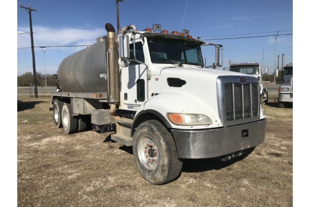2010 Peterbilt PB340 VIN: 2NPRLN0X7AM106631 Odometer States: 194,336 Color: - Image 2 of 8