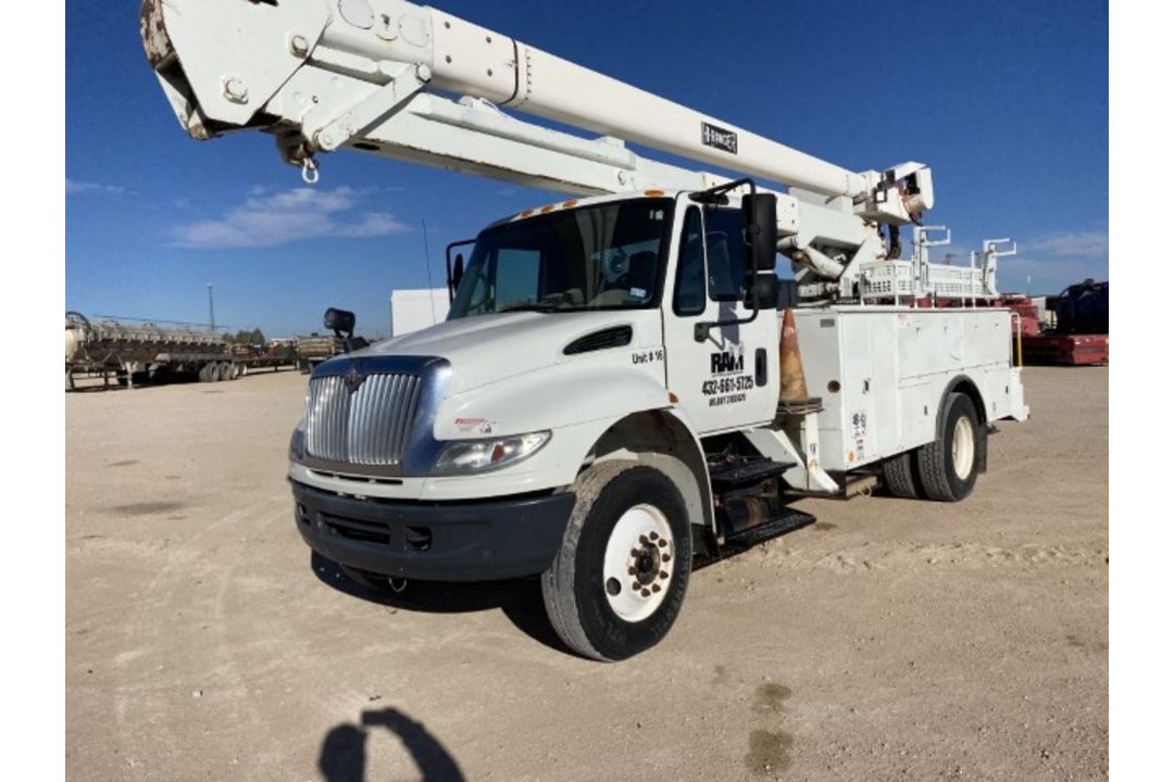 2005 International 4400 Bucket Truck VIN: 1HTMKAANX5H695496 Odometer States - Image 1 of 6