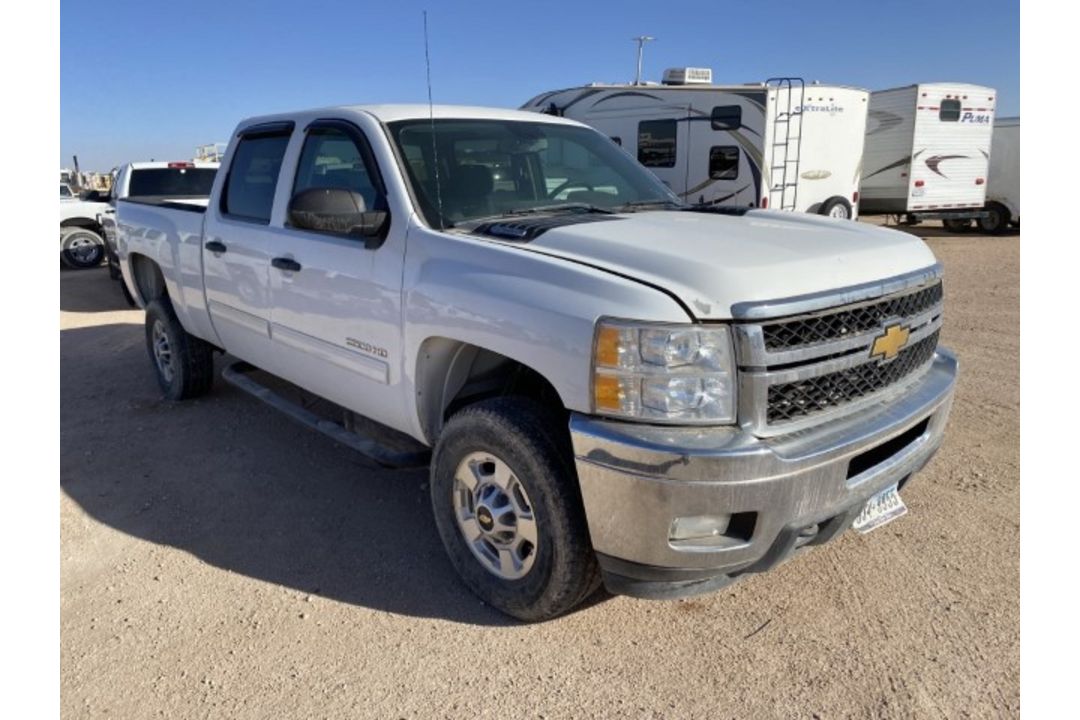 2012 Chevrolet 2500HD VIN: 1GC1KXC81CF211718 Color: White, Transmission: Au - Image 2 of 6