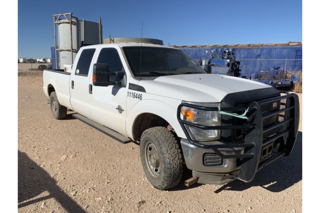 2011 Ford F250 CL Crew Cab 4x4 VIN: 1FT7W2BT3BEC16446 Odometer States: 2144 - Image 3 of 7
