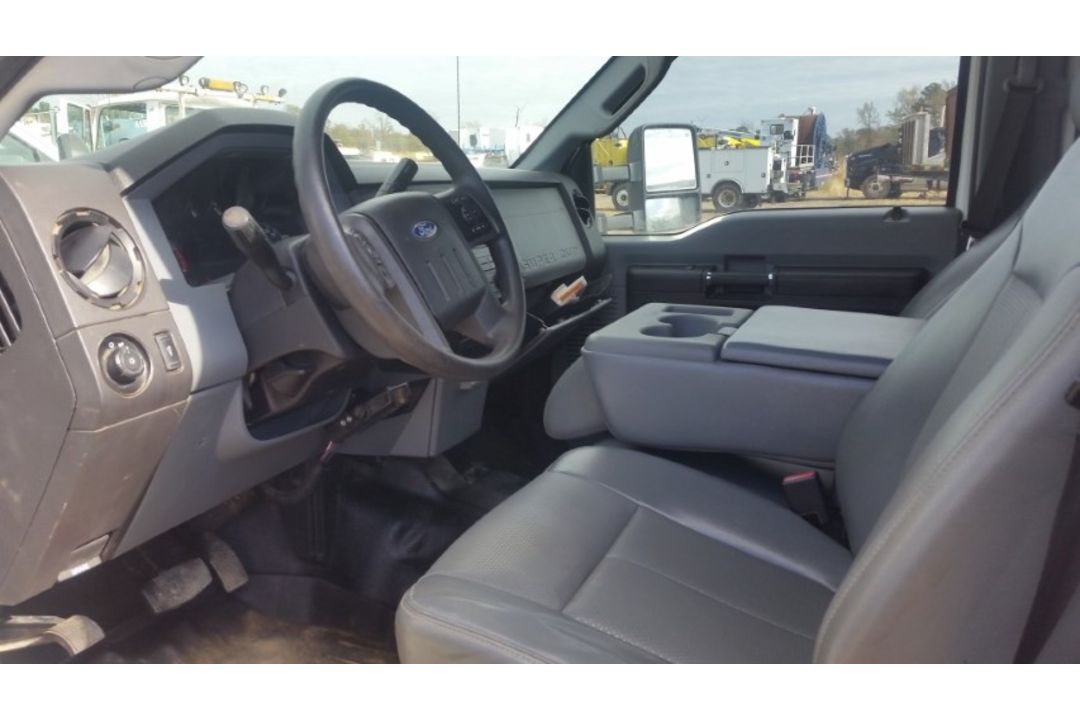 2013 Ford F-550 VIN: 1FD0W5HT2DEA48467 Odometer States: 144750 Color: White - Image 5 of 7
