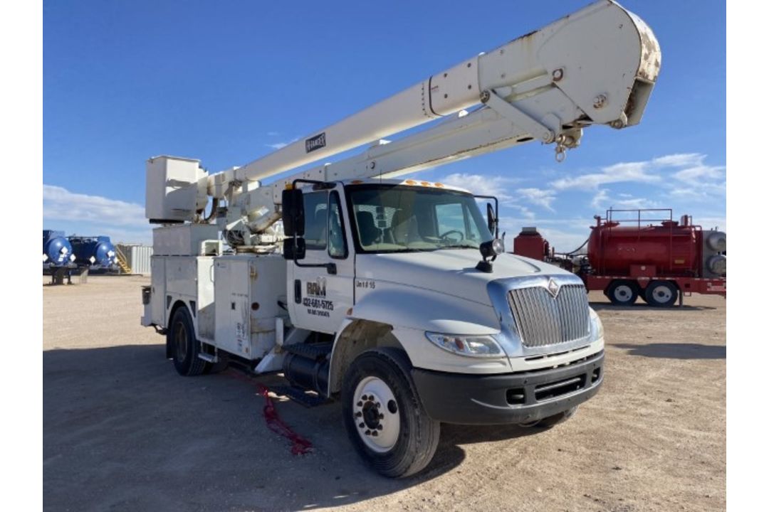2005 International 4400 Bucket Truck VIN: 1HTMKAANX5H695496 Odometer States - Image 2 of 6