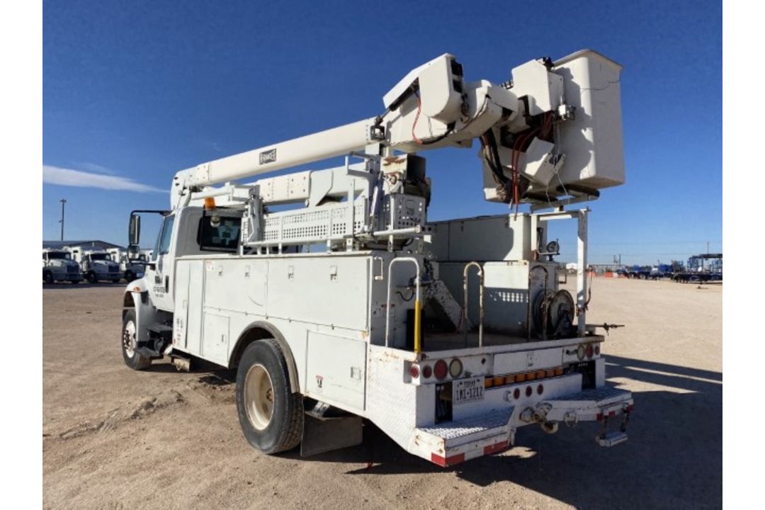 2005 International 4400 Bucket Truck VIN: 1HTMKAANX5H695496 Odometer States - Image 4 of 6