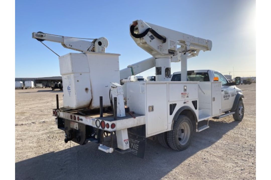 2015 Dodge Ram5500 Bucket Truck VIN: 3C7WRNBL0FG559138 Odometer States: 712 - Image 3 of 8