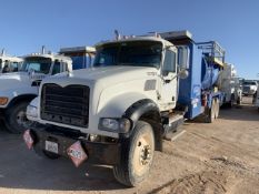 2007 Mack CTP713 Hot Oiler VIN: 1M2AT04C17M005951 Color: Blue Transmission: