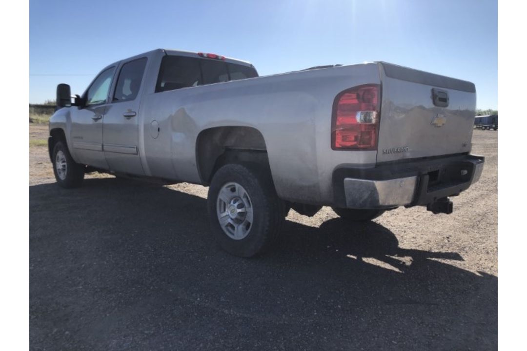 2009 Chevrolet 2500 VIN: 1GCHK63649F137369 Odometer States: 297,373 Color: - Image 4 of 8