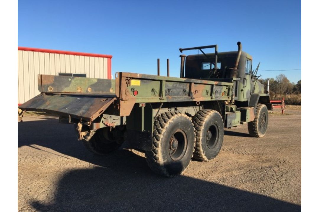 M925 5-Ton 6x6 VIN: C52308372 Odometer States: 34216 Color: Green Transmiss - Image 3 of 9