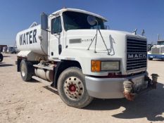 1999 Mack Ch612 Water Truck VIN: 1M1AA08Y7XW016215 Odometer States: 711181
