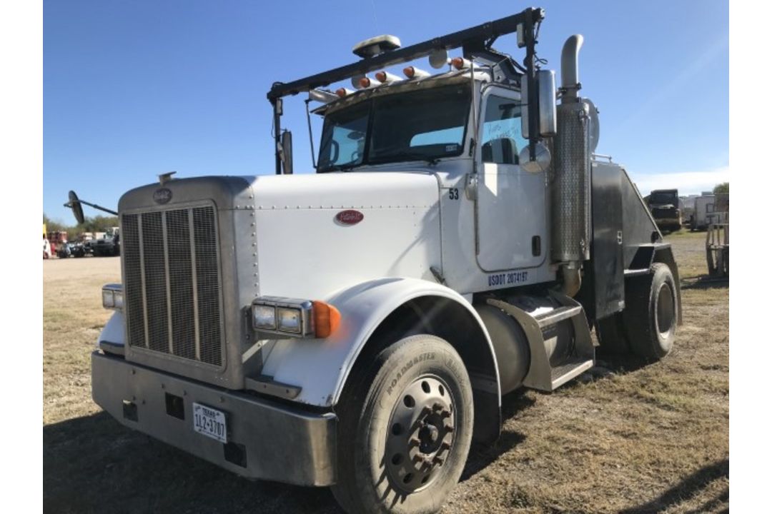 2007 Peterbilt 379 VIN: 1XP5AU8X37D671708 Odometer States: 260,071 Color: W - Image 1 of 7