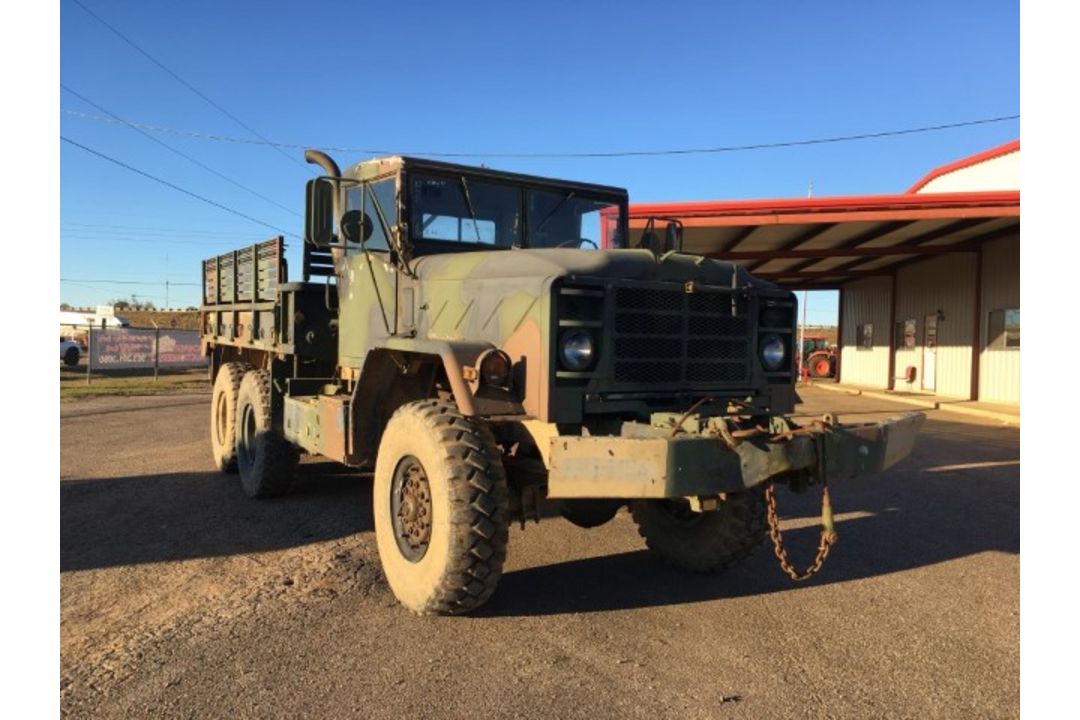 AM General M925 5-Ton 6x6 VIN: C52502818 Odometer States: 3533 Color: Green - Image 2 of 9