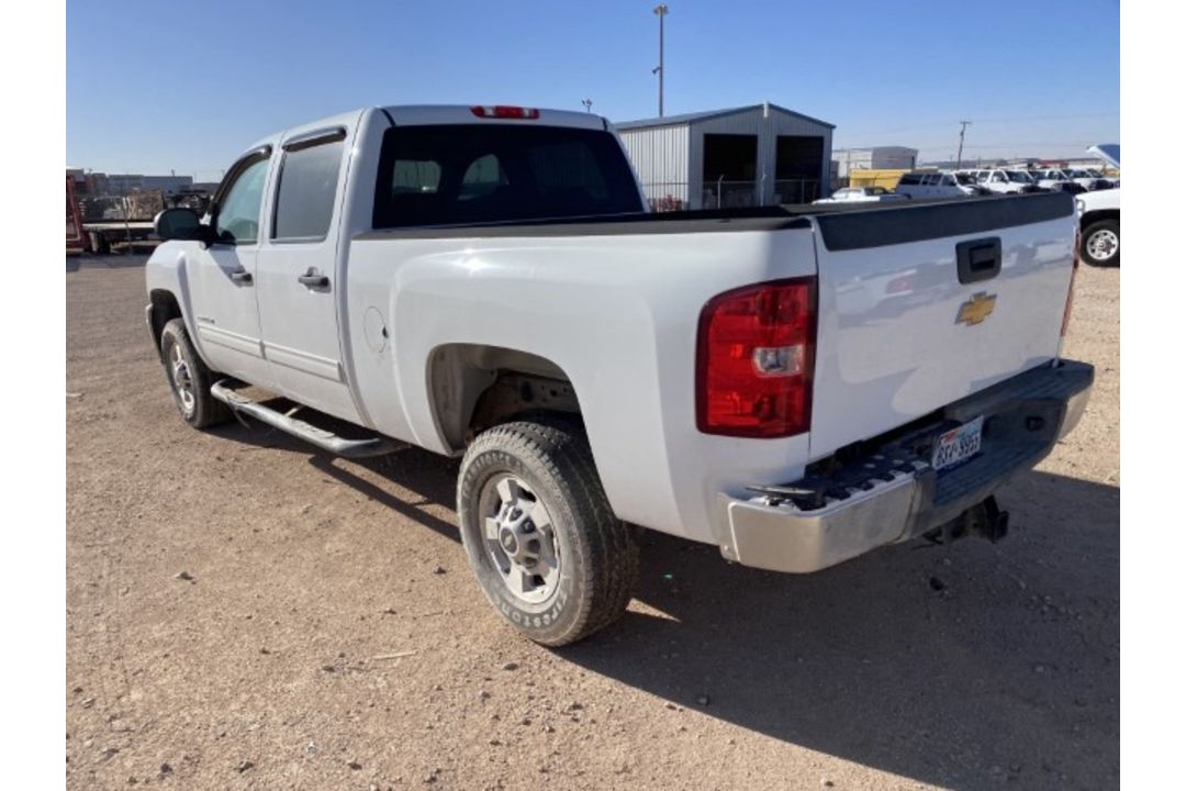 2012 Chevrolet 2500HD VIN: 1GC1KXC81CF211718 Color: White, Transmission: Au - Image 4 of 6